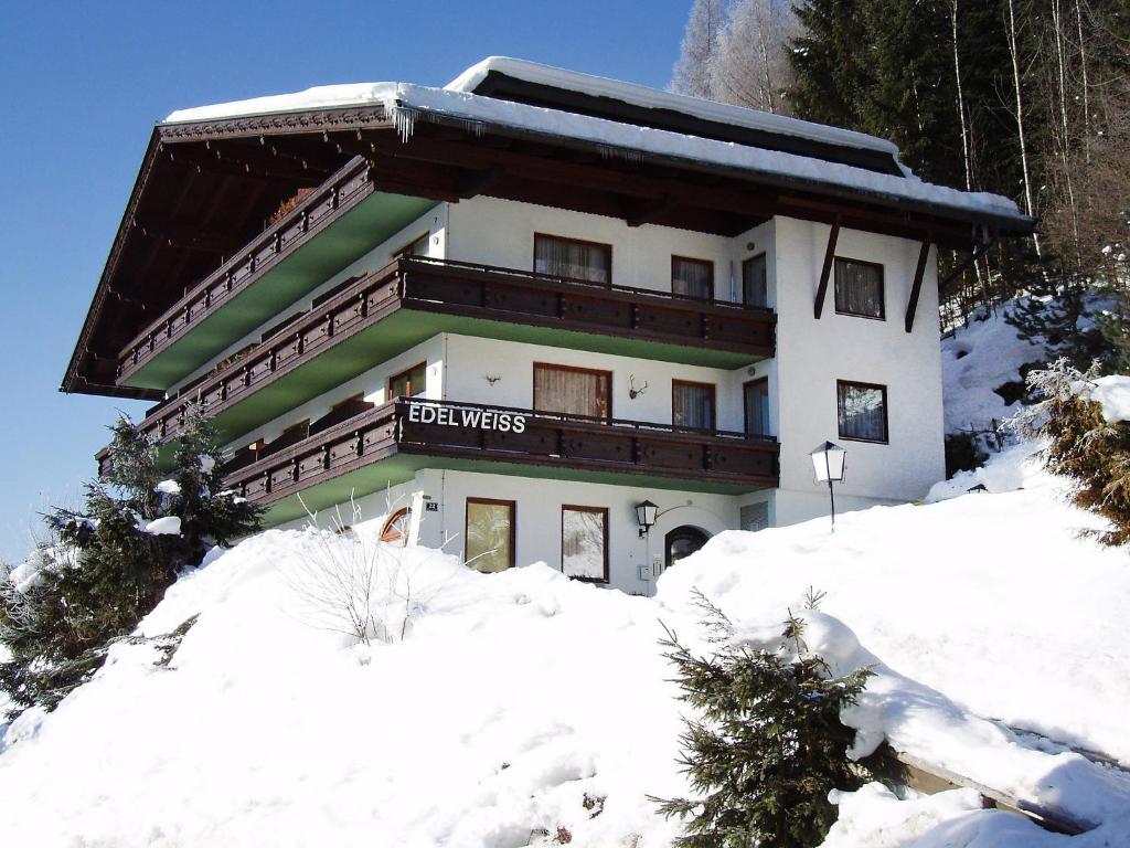 Studio Edelweiss by Interhome