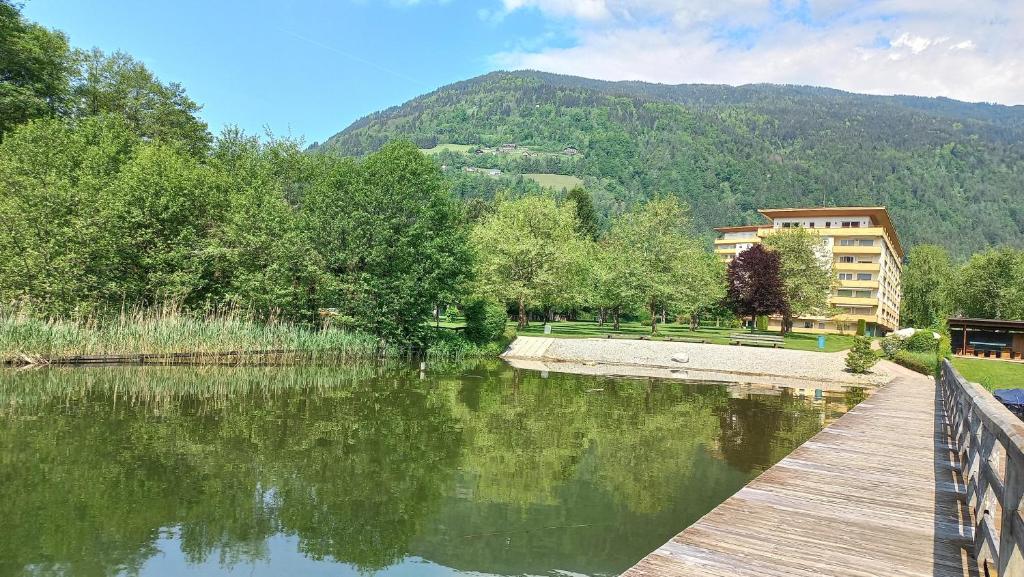 RUTH Haus KMB Seeblickappartement am Ossiacher See mit direktem Seezugang, Hallenbad, Skiarena Gerlitzen
