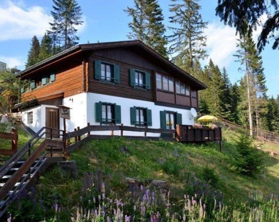 Almhaus auf 1600m Seehöhe mit Sauna und Kaminöfen