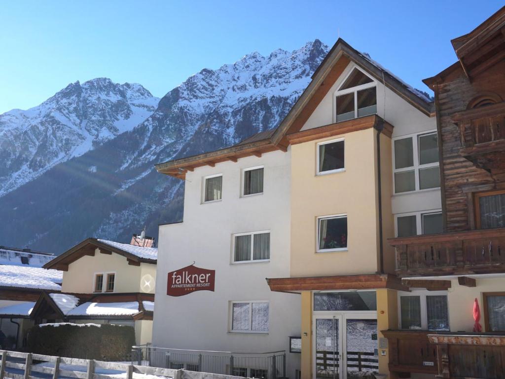Apartment Falkner-1 by Interhome