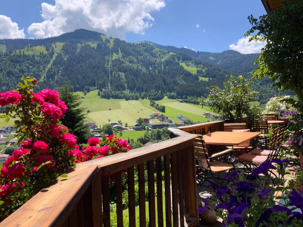 Panorama Chalet Sonnberg Gartensauna Terrasse Balkon Dachterrasse