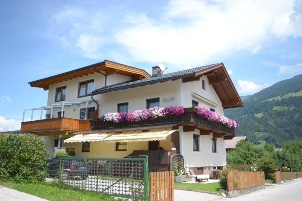 Raffeiner Ferienappartement Zillertal UDEZ100