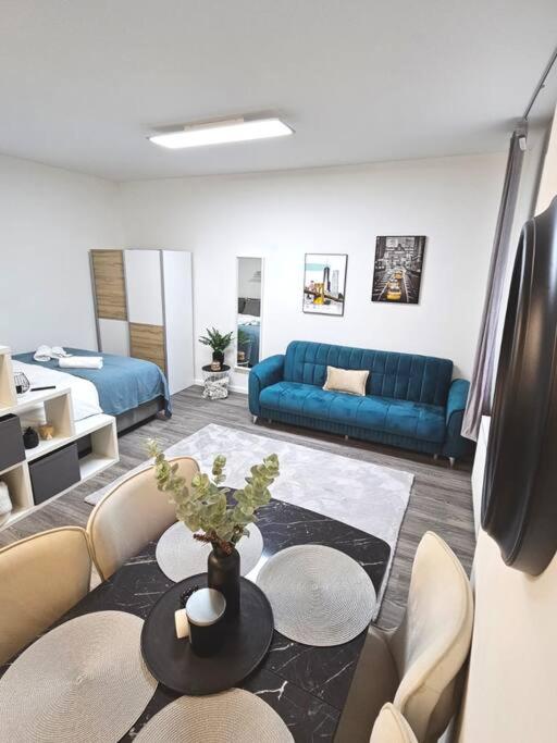 Affordable Suite in Vienna's Hotpoint