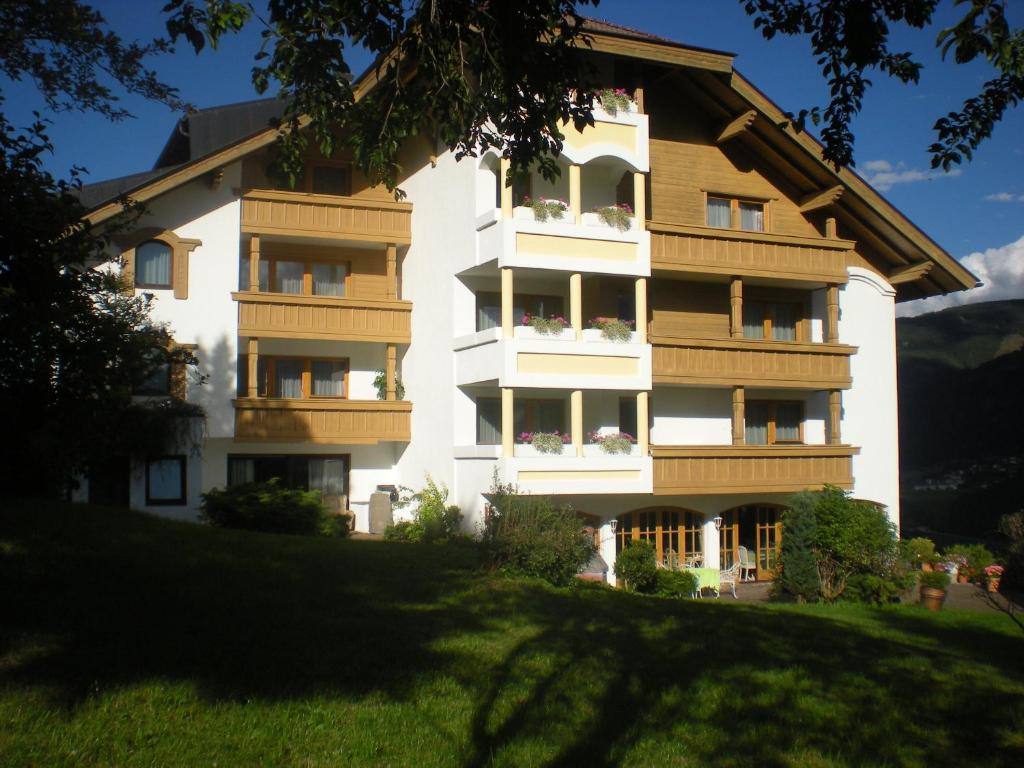 Hotel White Mountain