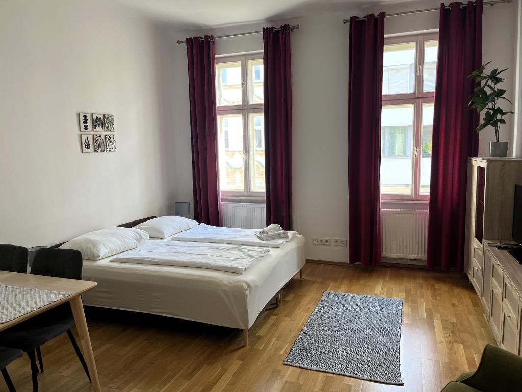 Casa Nostra - Helle Wohnung - direkt am Augarten