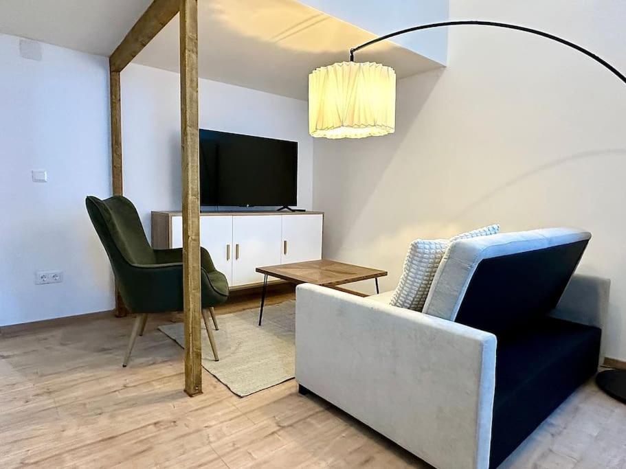 Chic 1BR Apartment - Directly near Schönbrunn