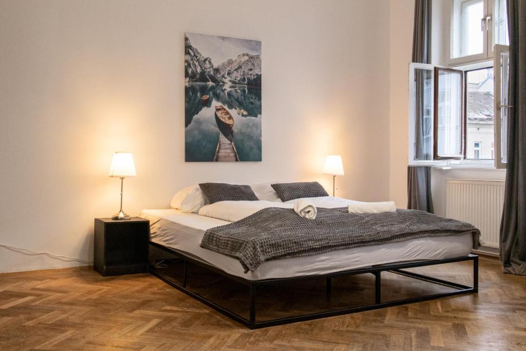 Spacious 2BR Apt.-Near Wiener Stadthalle