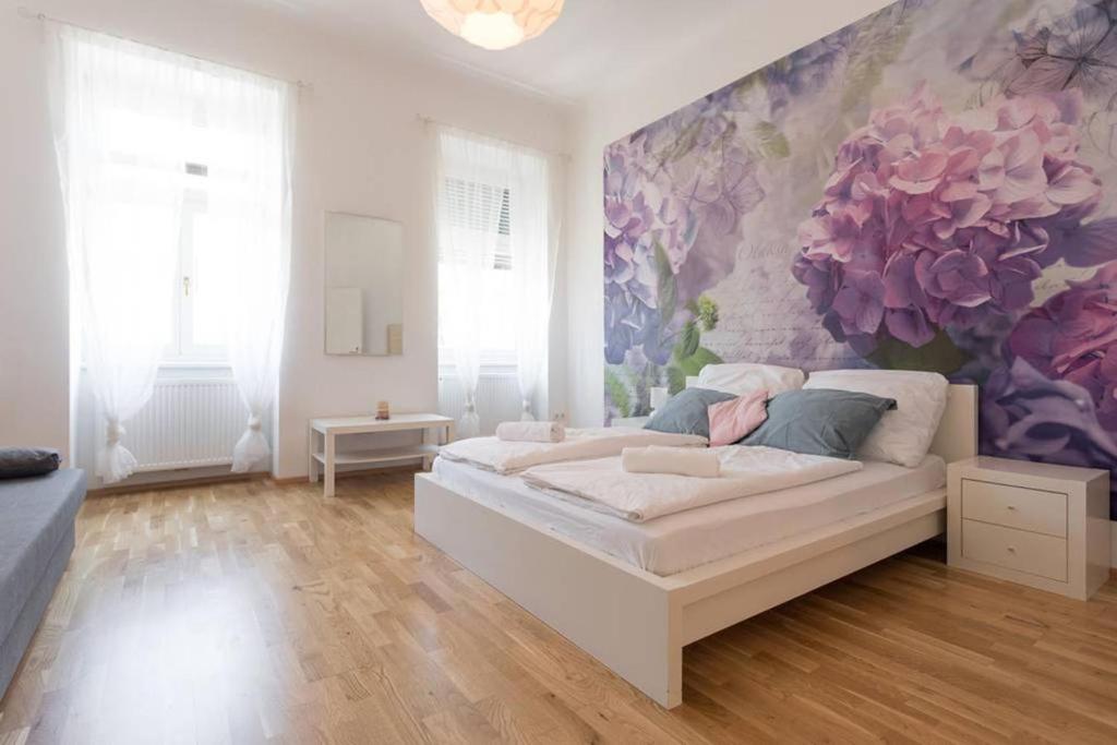 Spacious Vienna Central Station Residence
