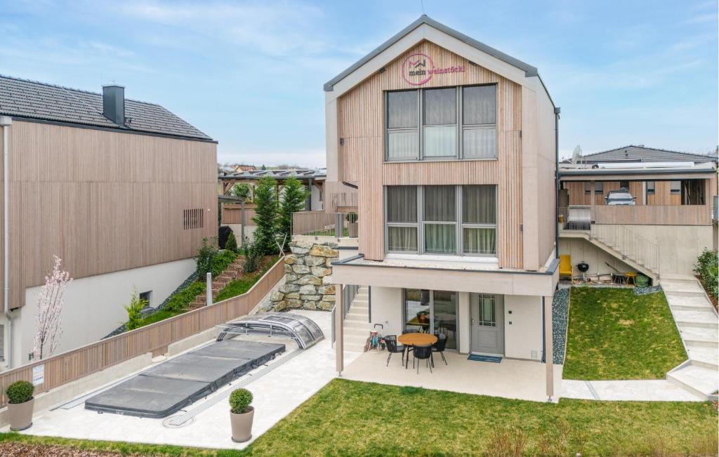 Ferienhaus Mit Pool