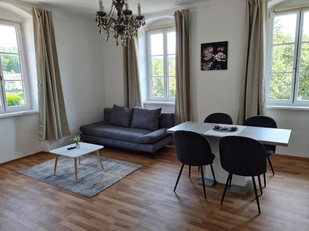 Traumhafter Altbau im Herzen Schwertbergs
