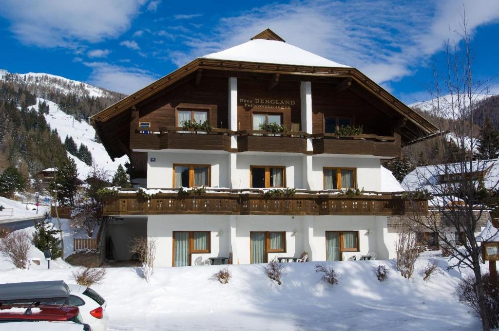 Wohnung in Sankt Oswald mit Terrasse, Grill und Garten